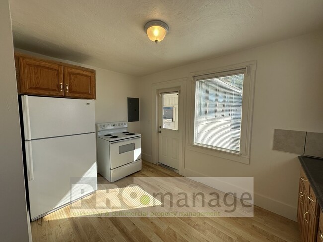 Photo - 399 W 17th St Unit 399 #1