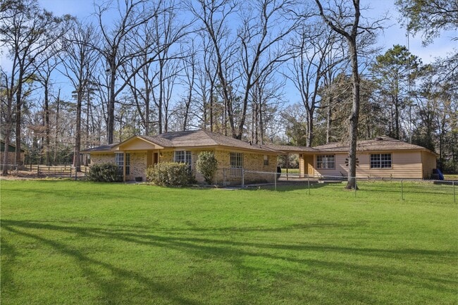 Photo - 10505 Champion Village Dr