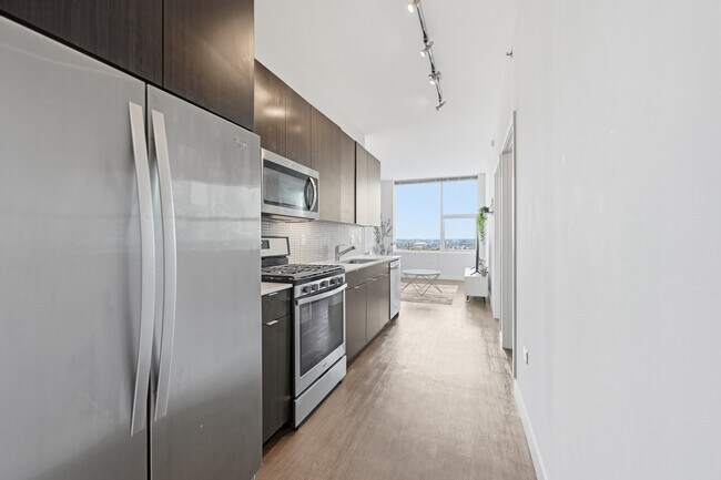 Photo - 1000 S Clark St Unit 2102