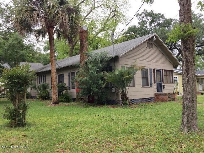 Photo - 3680 Rosemary St