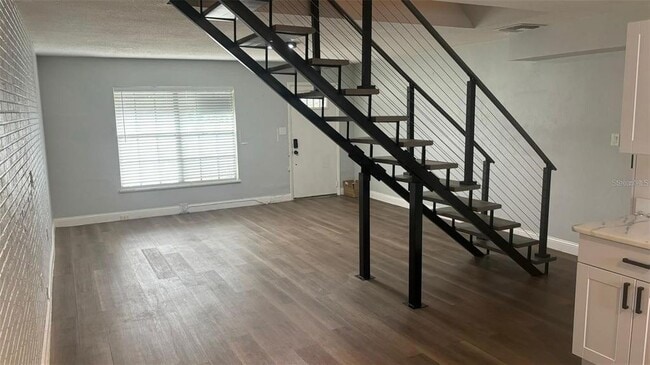 Photo - 749 S Ridgewood Ave