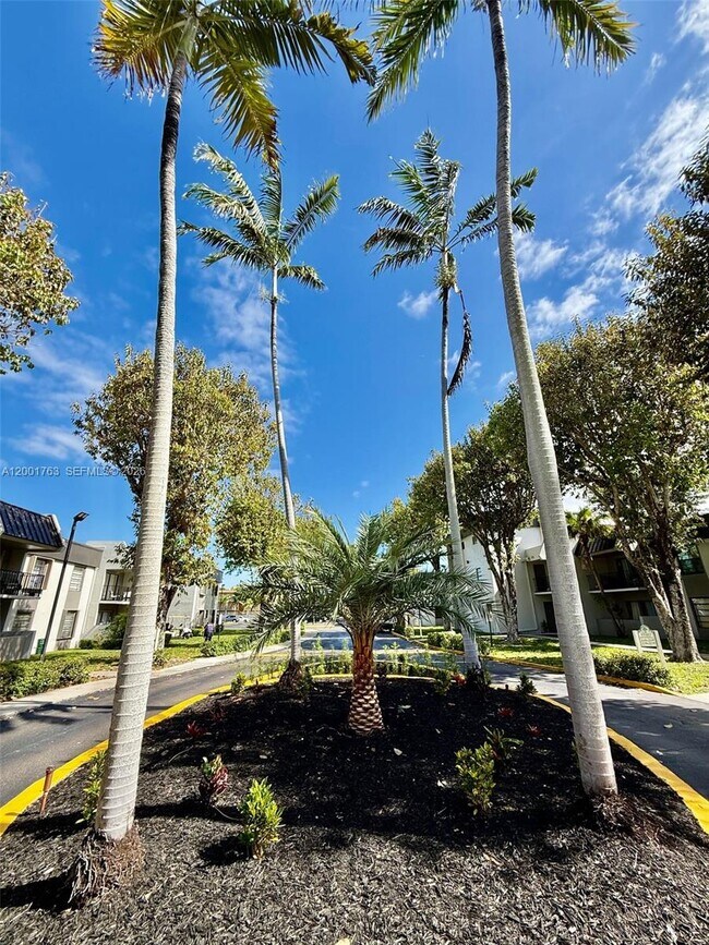 Photo - 10403 N Kendall Dr Unit A209