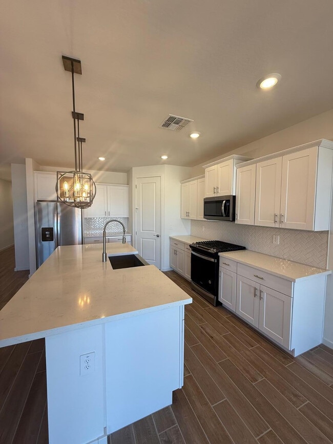 Photo - 17816 W Coolidge St