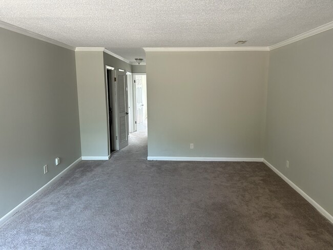Photo - 2225 Golf Rd SW