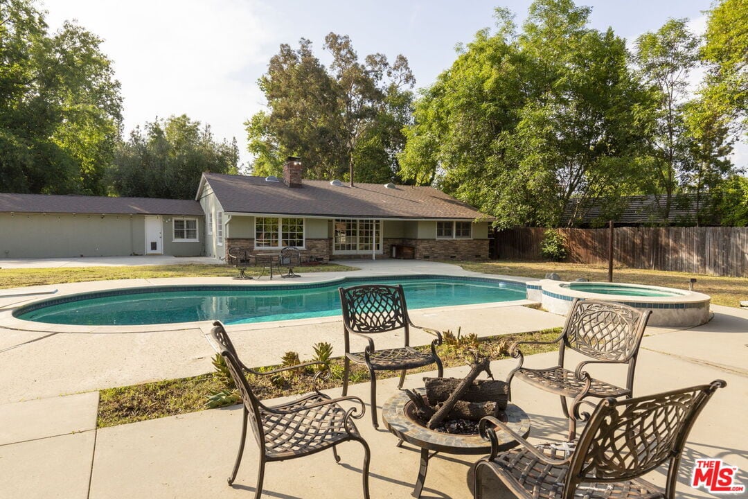 Photo - 5124 Calenda Dr