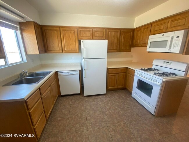 Photo - 126 E Paula Cir Unit B