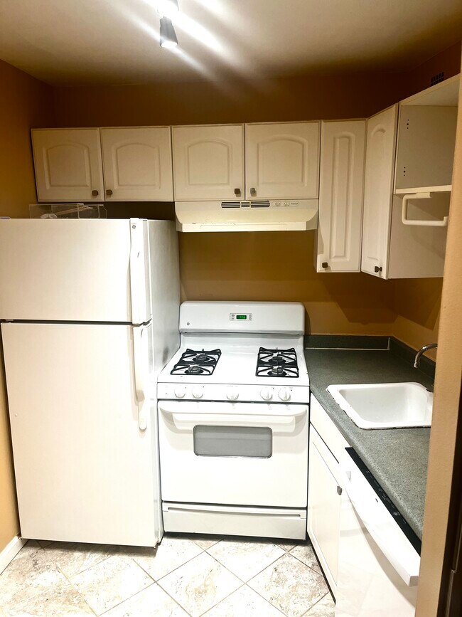 Photo - 1111 University Blvd W Unidad 801