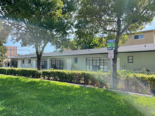 Photo - 1346 NW 6th St Unit 3