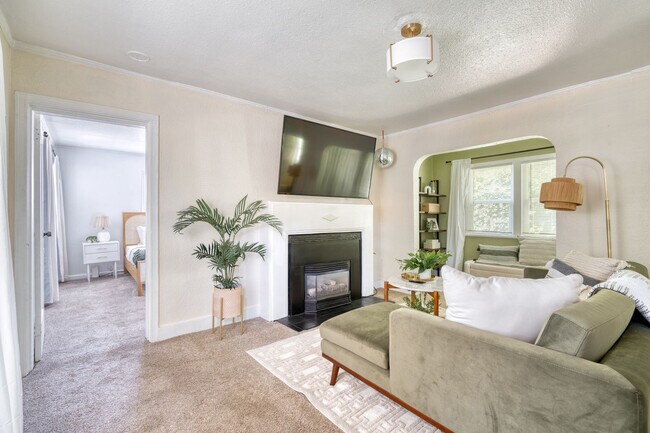 Photo - 2825 SE Holgate Blvd Unit SI ID1611810P