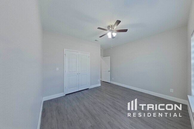 Photo - 1908 Carrington Dr