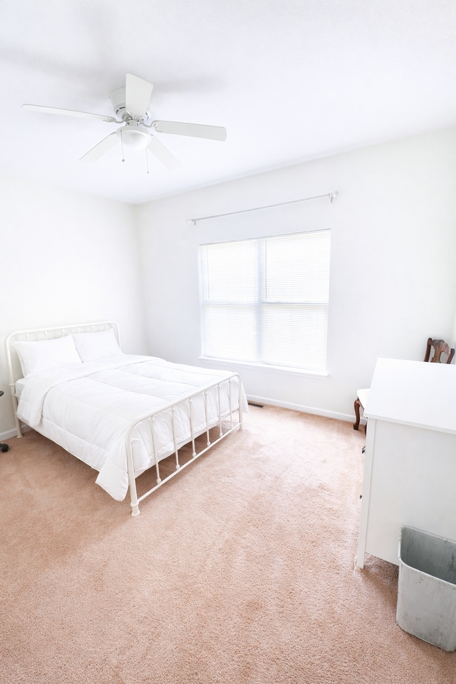 Photo - Affordable $285/Week Furnished Room in Westside Intown Atlanta – Utilities Included - High Speed ... Unit Room 5