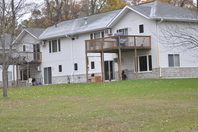 Photo - 10514 Gull Point Rd