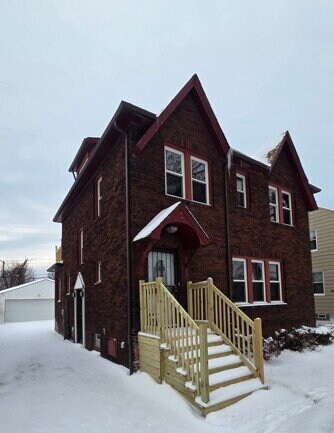 Building Photo - Coming Soon: 4 Bedroom 2 Bath - Split Level Single Family Home!