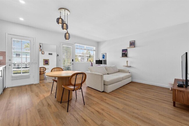 Photo - 8600 Byron Ave Unit 8600-9