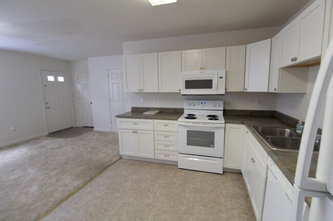 Photo - 1326 Devon Ln
