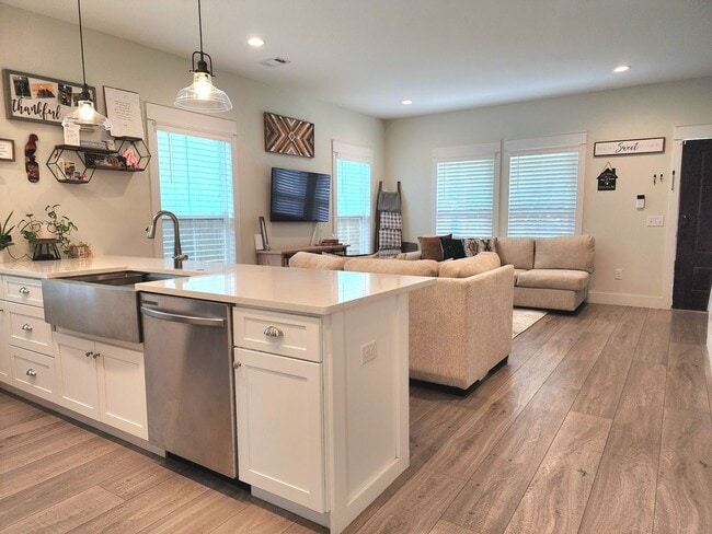 Photo - Perfect Blend of Comfort
