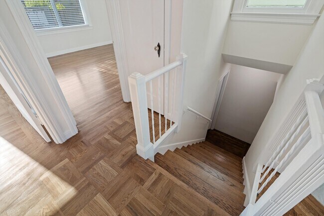 Photo - 279 Ramsell St