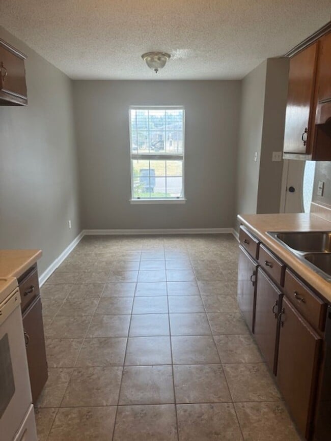Photo - Renovated 3 Bedroom 2 Bath Home for Rent!!