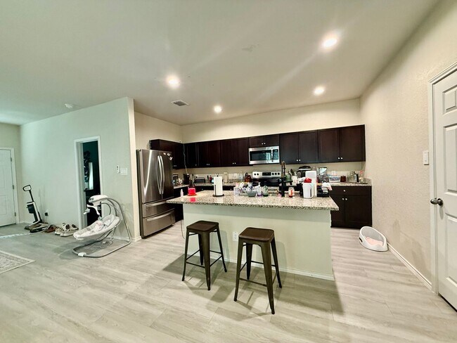 Photo - Beautiful 3 bedroom single story home in St Hedwig