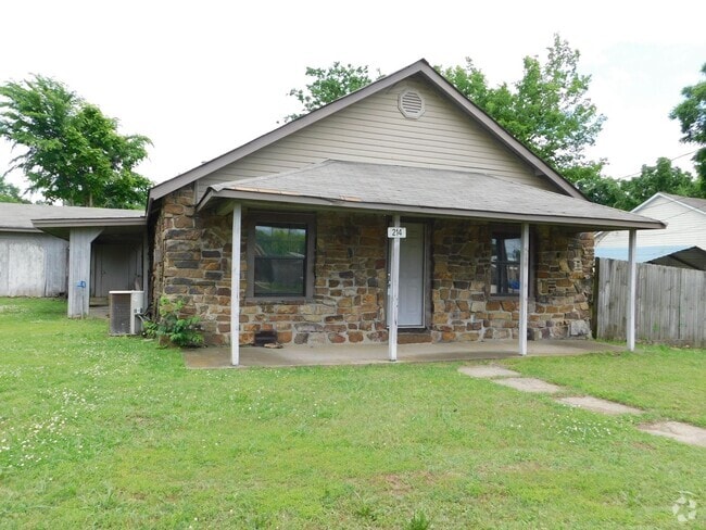 Building Photo - 3 Bed, 1 Bath Home in Hackett