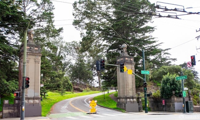 Photo - 2825 Golden Gate Ave