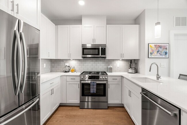 Photo - 65 Washington St Unidad 502