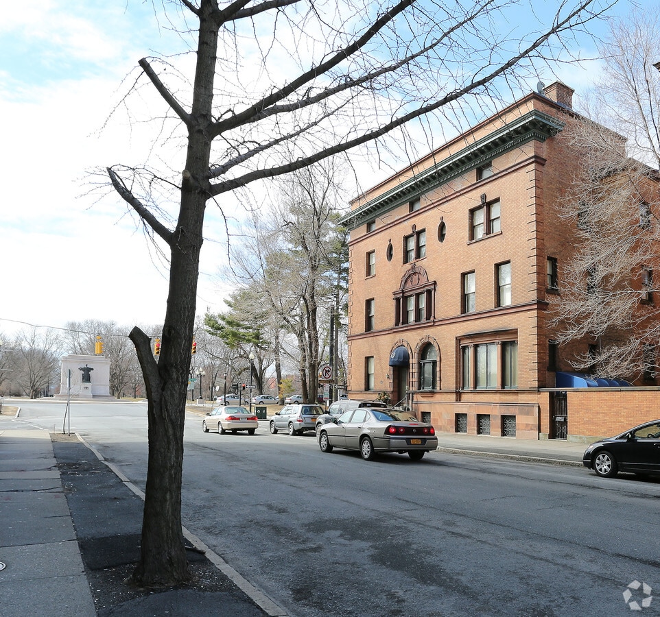 Photo - 5 Henry Johnson Blvd