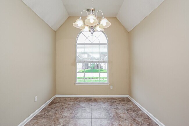 Photo - 7851 Fallstone Rd