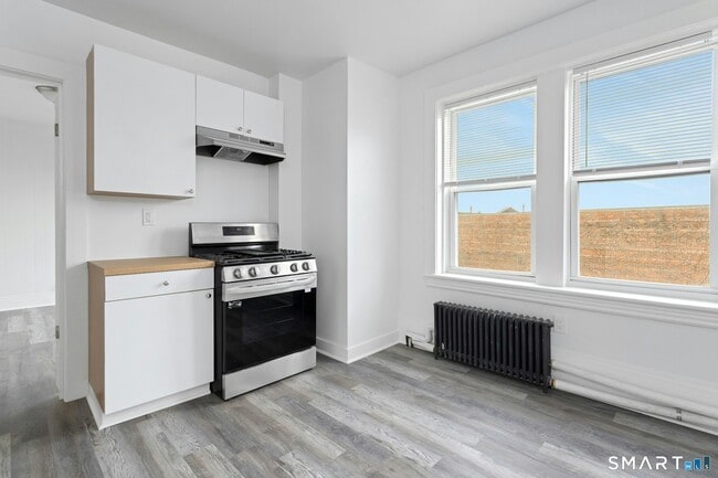 Photo - 1220 State St Unit 3