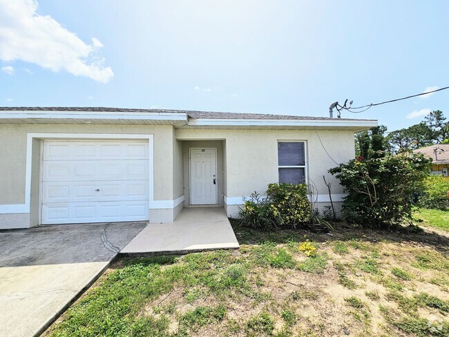 Building Photo - Great 3-bedrooms, 2 baths duplex with new ... Rental