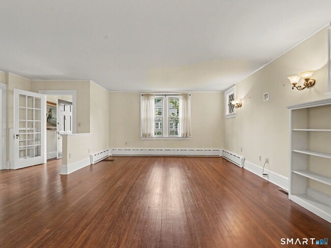 Photo - 14 Roosevelt St