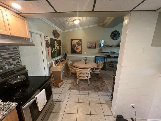 Photo - 725 Carolina Ave