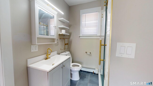 Photo - 1616 Chapel St