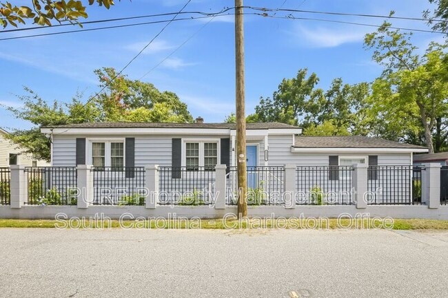 Building Photo - 1133 Brody Ave