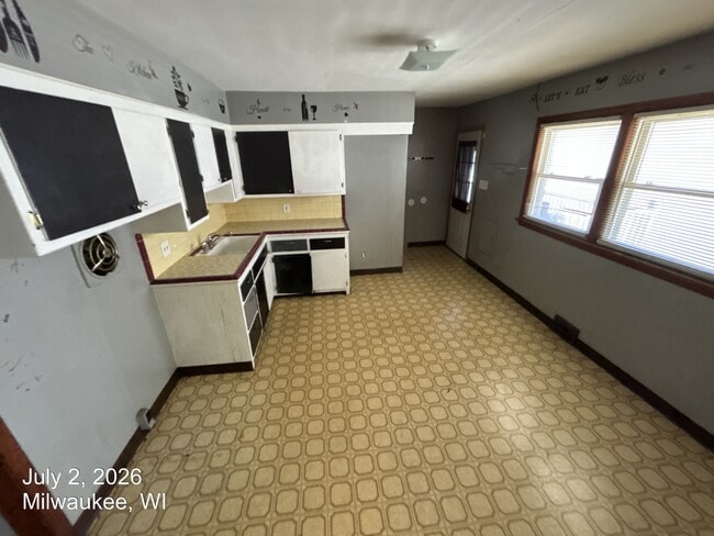 Photo - 4468 N 65th St