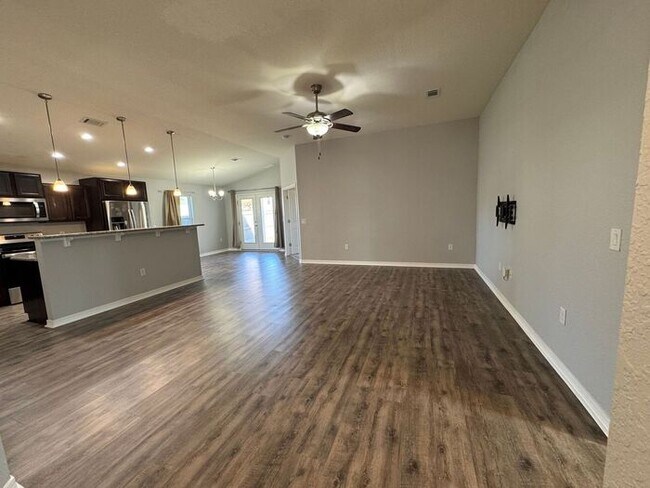 Photo - Milton - Woodlands - 4 bedroom, 2 bathroom