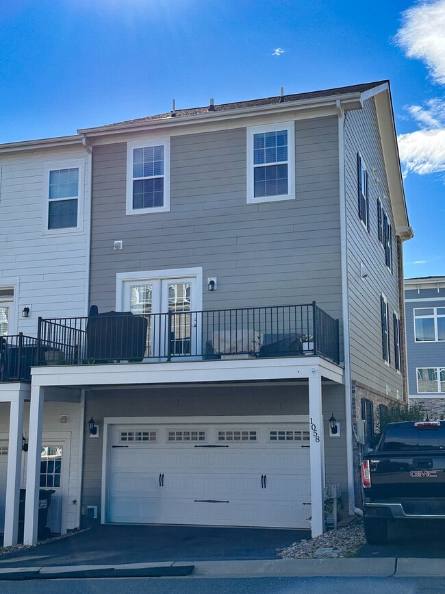 Photo - 1058 Old Trail Dr