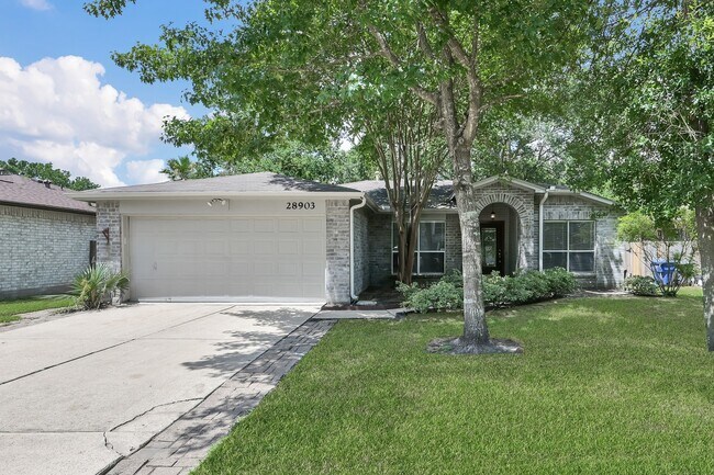 Photo - 28903 Atherstone St