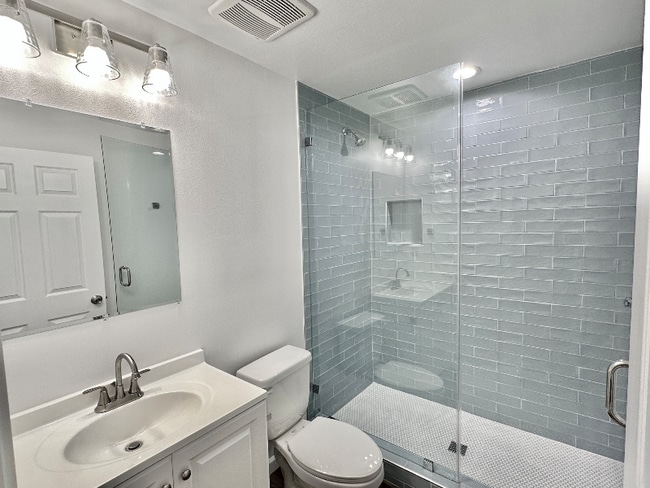 Photo - 11602 Killion St Unit 1