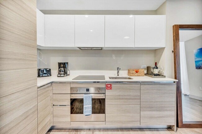 101 N Ocean Dr Unit SI ID1227219P