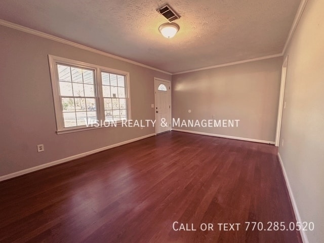 Photo - 95 Castlegate Cir