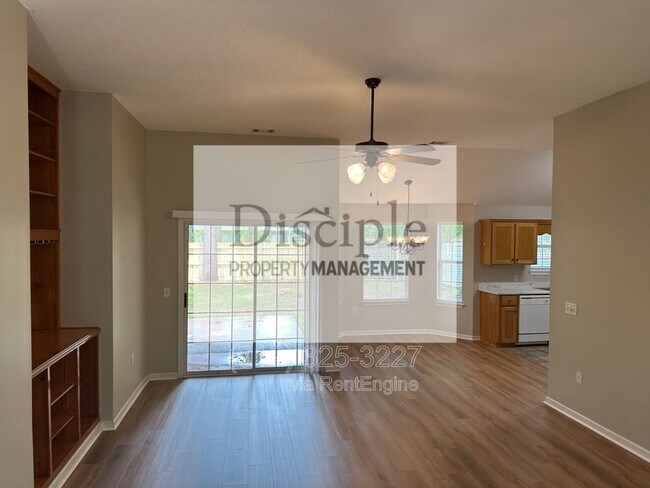 355 Shady Oak Cir