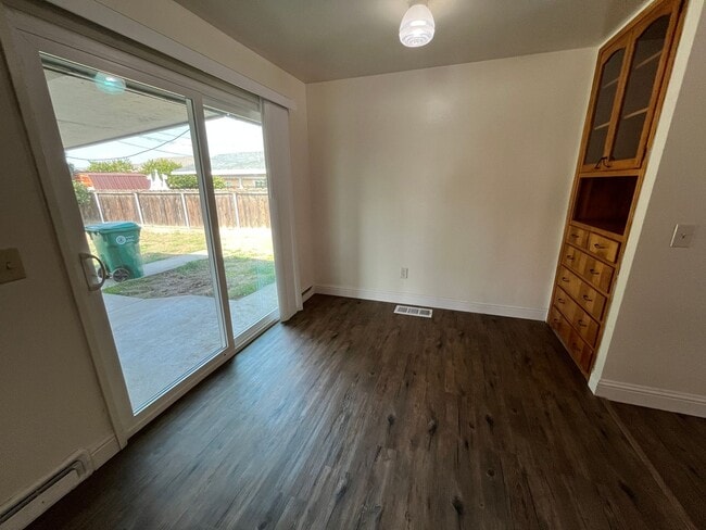 Photo - Wonderful Porterville House, Available Now!