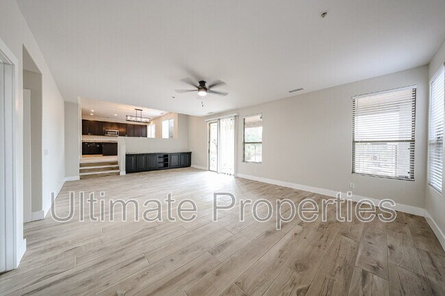 Photo - 6033 E Smokehouse Trail