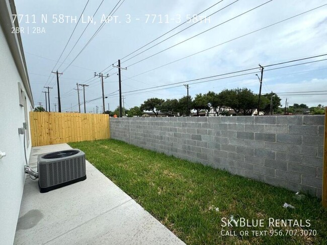 Photo - 7711 N 58th St Apartamento Unidad 7711-3 58th