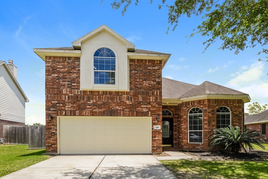 216 Meadowhill Ln