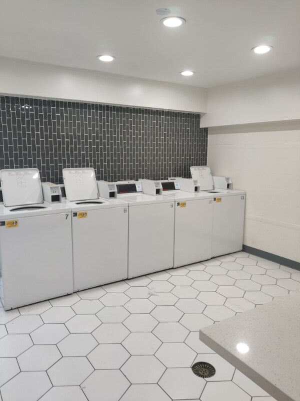 Photo - 19055 Sherman Way