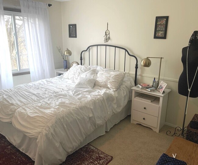 Photo - Greenway Commons