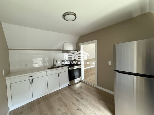 Photo - 616 S G St