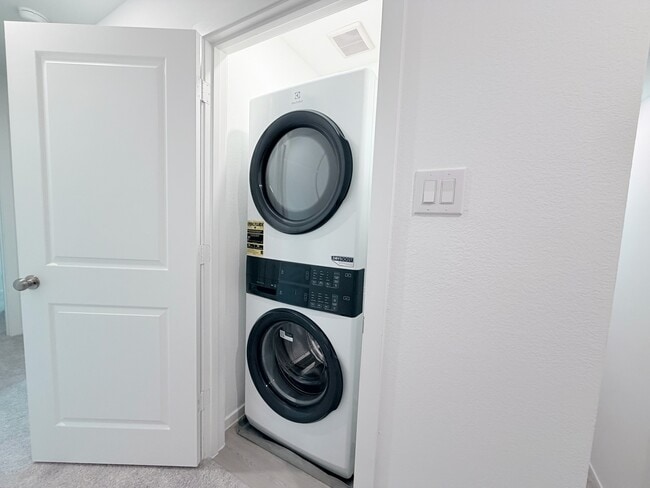 Photo - 945 Pertuso Ln